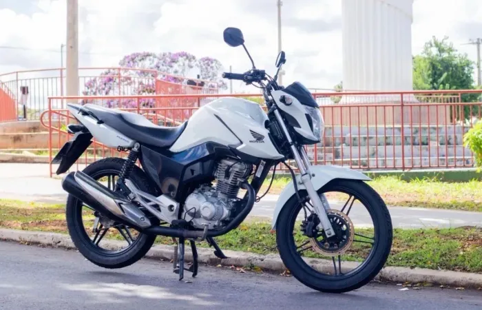 ? Honda CG 160 Fan ? Honda | Padrão | Manual 5 marchas | Flex