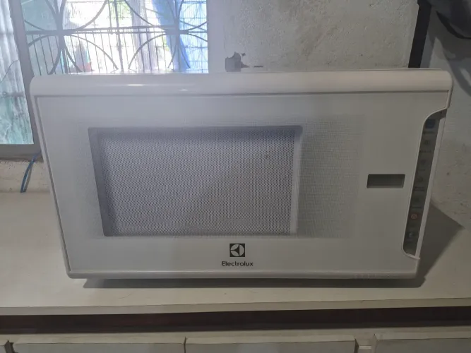 Microondas Electrolux mi41s branco