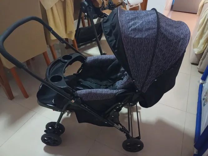 Carrinho de bebe Cosco Reverse