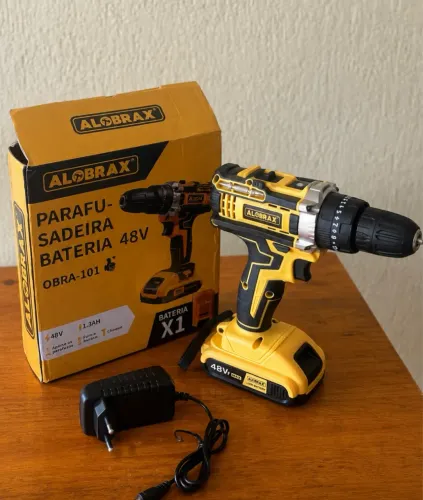 Parafusadeira/Furadeira Alobrax 48V sem fio.