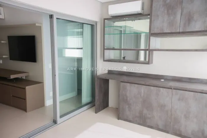 Apartamento mobiliado para locação, com 85m², 2 quartos e 2 vagas em Moema - São Paulo
