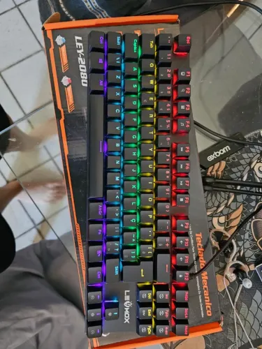 Teclado Mecânico RGB