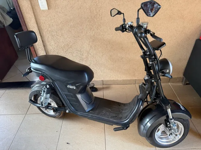 Scooter X12 1000W R$11.000.00