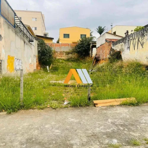 Terreno plano, na principal avenida do Jardim Simus