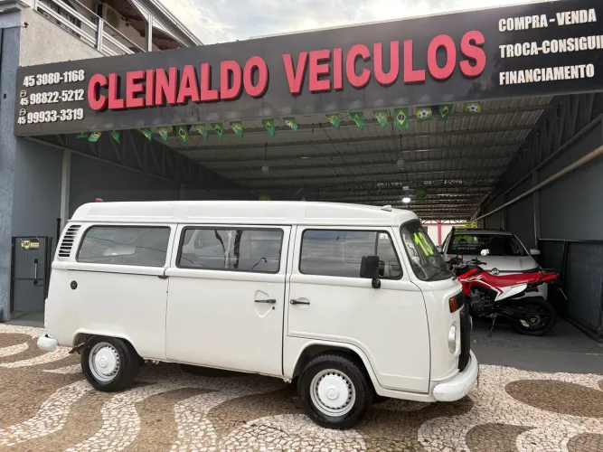 Volkswagen Kombi Standard 1.4 MI Total Flex 8V 2013