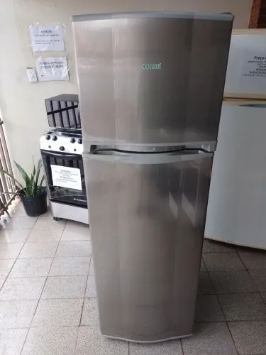Geladeira Frost Free Inox 340 litros marca Consul tensão 110 volts