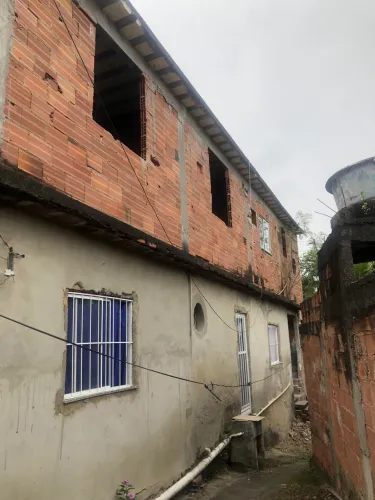 Vende-se está casa