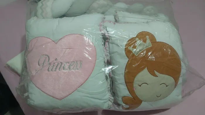 Kit berço menina 110,00 reais