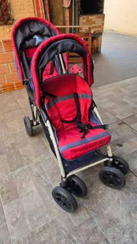 Carrinho de gêmeos galzerano