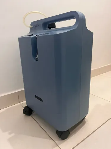 Vendo concentrador de oxigênio EverFlo,muito bem conservado 