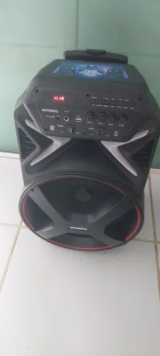 Caixa amplificada de som