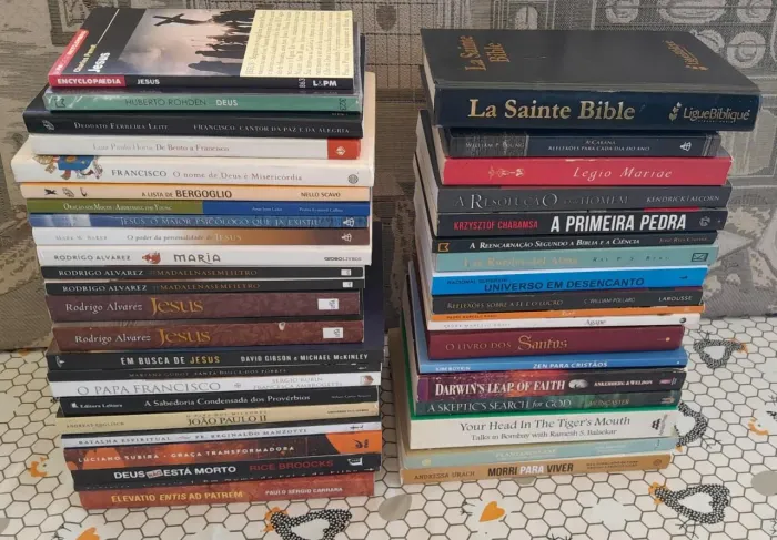 Combo de Livros de Religião/Espiritualidade (Diversas)