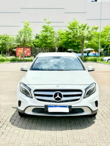 Mercedes-Benz GLA 200 Adv. 1.6/1.6 TB 16V Flex Aut. 2015