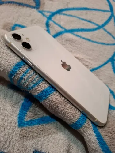 IPHONE 11 BRANCO