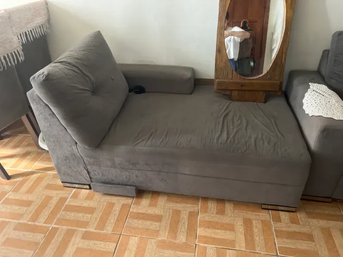Sofá por 100pila preciso tirar de casa