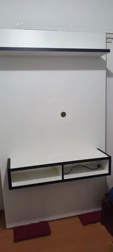 Painel TV para quarto.