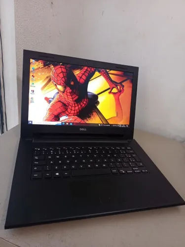 Notebook Dell inspiron core i5 4GB RAM SSD top
