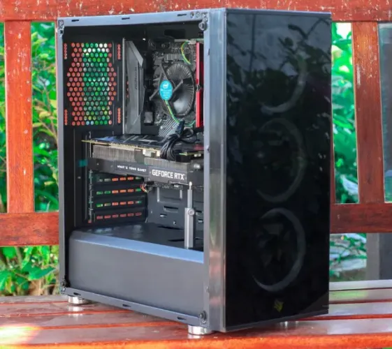 i5 9400 - 16GB - RTX 2070 SUPER