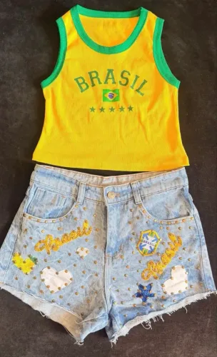 Short e cropped do Brasil para a copa do mundo