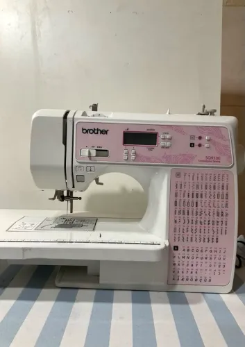 Máquina de costura doméstica Brother SQ9100 - Usada - Excelente estado 1.200,00 4x cartão