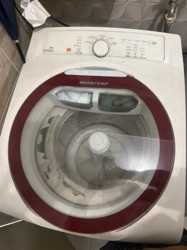 MAQUINA DE LAVAR COM DEFEITO