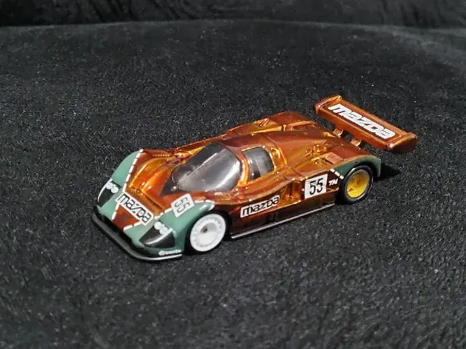 Hot Wheels Mazda 787B - Super Treasure Hunt T-Hunt TH$ STh 2024 - Carrinho Miniatura Loose