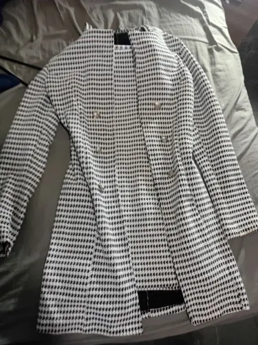 Vestido com sobretudo