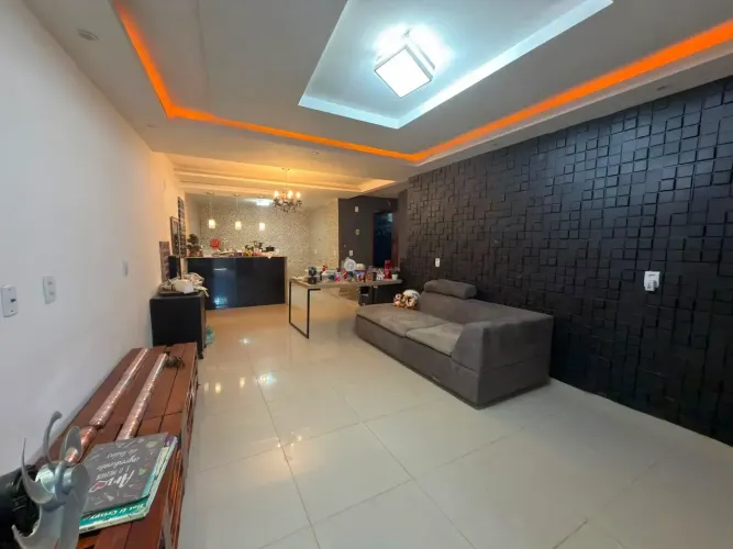 CASA DUPLEX + ÁREA DE LAZER À VENDA  R$ 230.000