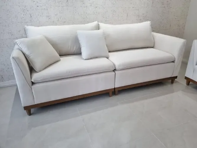 12x R$180,65 Sofá living 2.04m. FRETE GRATIS PARA CURITIBA