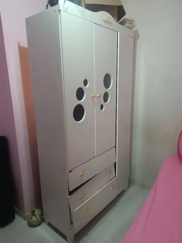 Guarda roupa infantil 