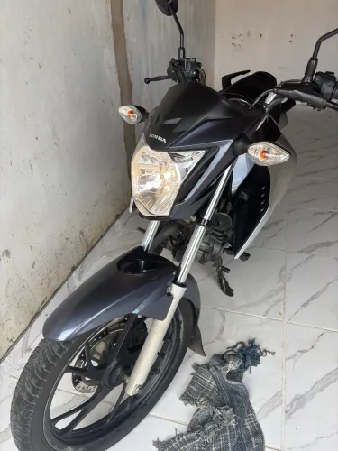 Titan 160 ano 2022