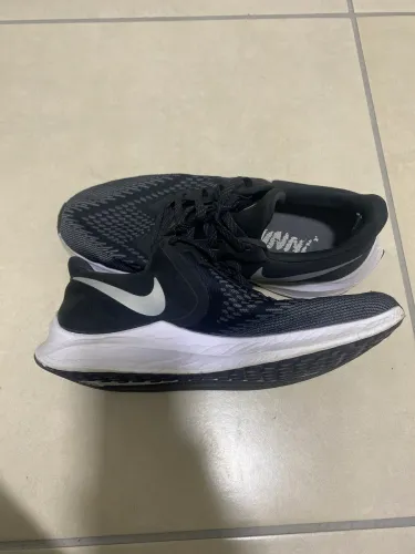 Tenis Nike original tamanho 41