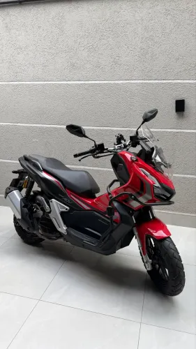 HONDA ADV 2024 VERMELHA ? 16.600 KM ? R$ 24.900