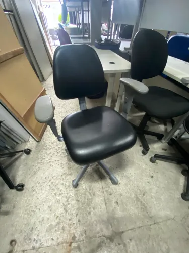 Cadeiras giratórias da marca FLEXFORM