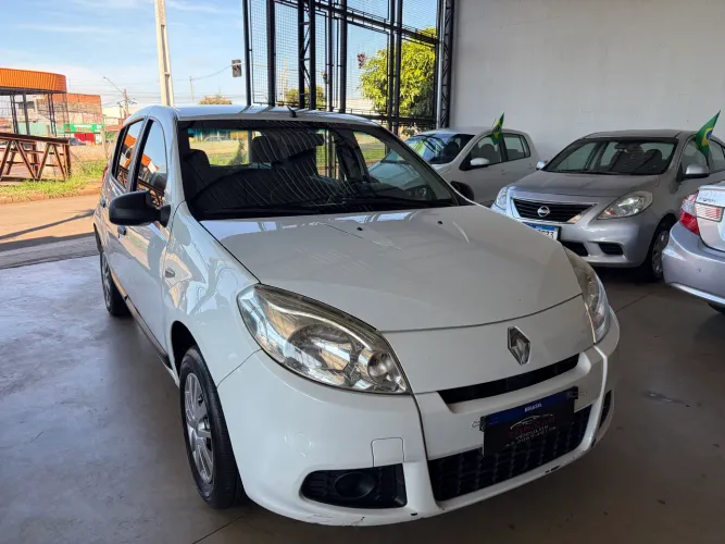 Renault Sandero Authentique Hi-flex 1.0 16V 5P 2012
