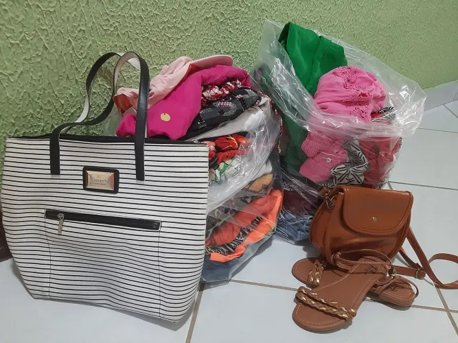 Roupas femininas p bazar_lote
