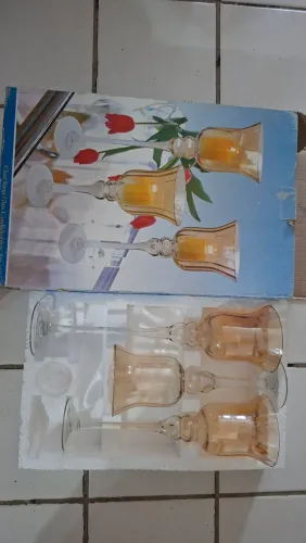 Castiçais (3 Taça de vidro decorativas)