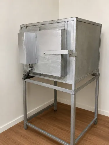 Forno para queimar porcelana super conservado