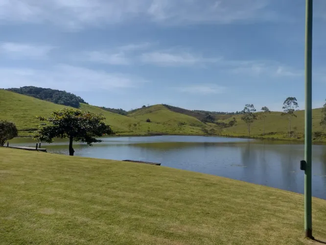 FAZENDA COM 60 ALQUEIRES - LINDISSIMA E EXTRUTURADA