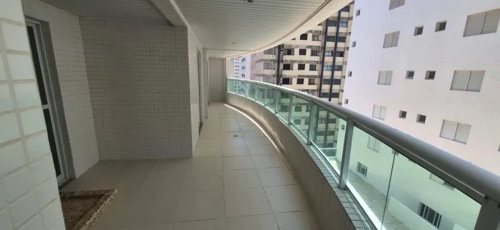 Apartamento com 2 quartos, Caiçara, Praia Grande - R$ 763 mil