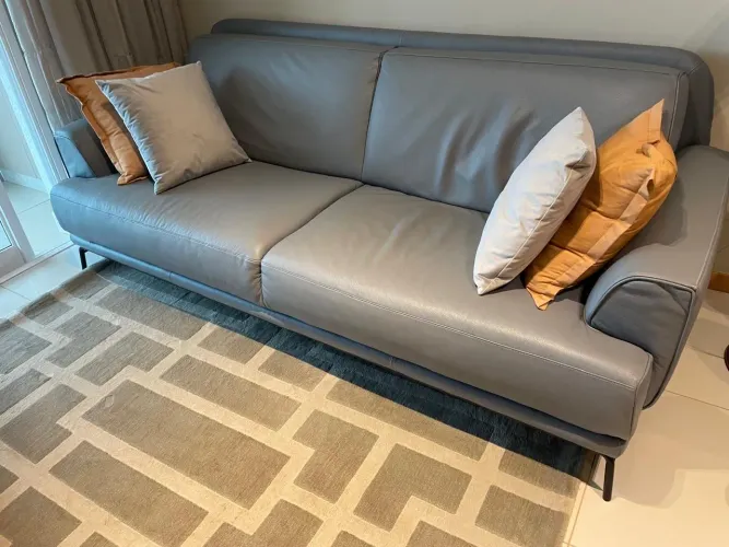 Sofá em Couro Natuzzi