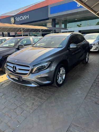Mercedes-Benz GLA 200 Adv. 1.6/1.6 TB 16V Flex Aut. 2016