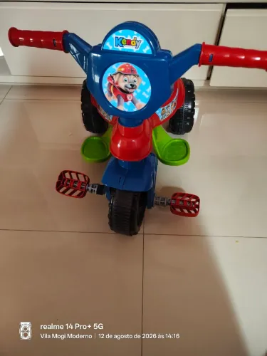 Triciclo novinho