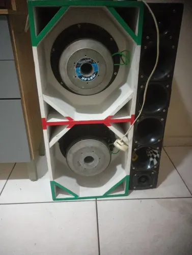 Vendo som automotivo 