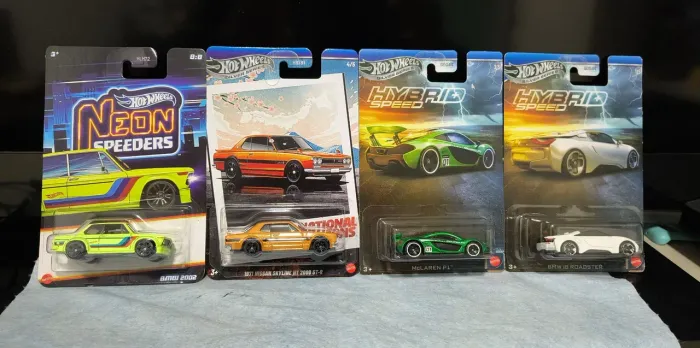 Hotwheels Silver Series e Neon Speeders