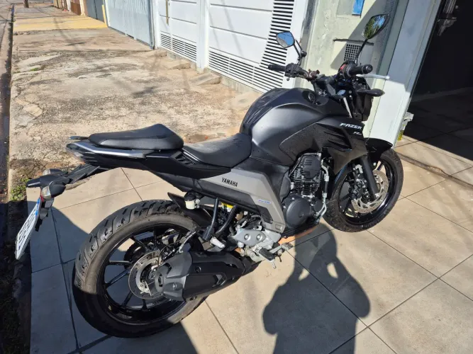 Fazer 2022 Preto Fosco - Único Dono