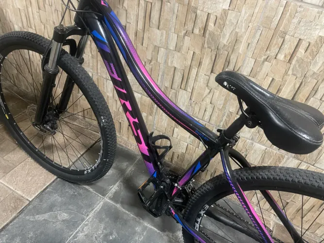 Bicicleta Montain bike - aro 29 
