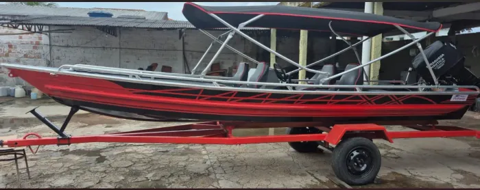 Vendo canoa de alumínio com motor 50hp 
