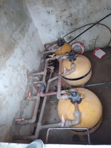 Manutenção de piscinas em geral,, reforma,, vazamento,, instalação de filtro e bombas