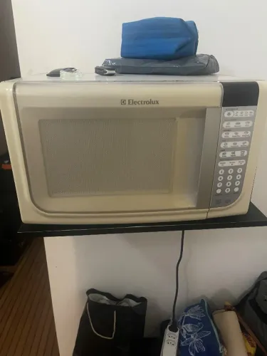 Vendo microondas Electrolux